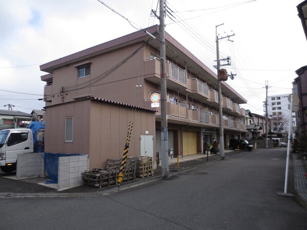 寺川マンション　1号館の物件外観写真